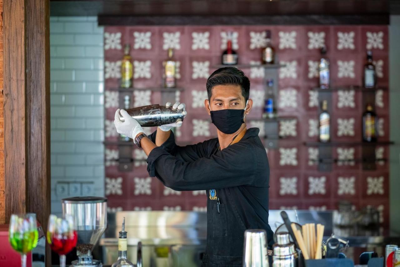 门泽尔乌布酒店 外观 照片